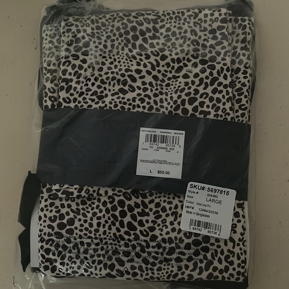 Land’s End ladies 2 piece long sleeve pajama set size L - Picture 7 of 9